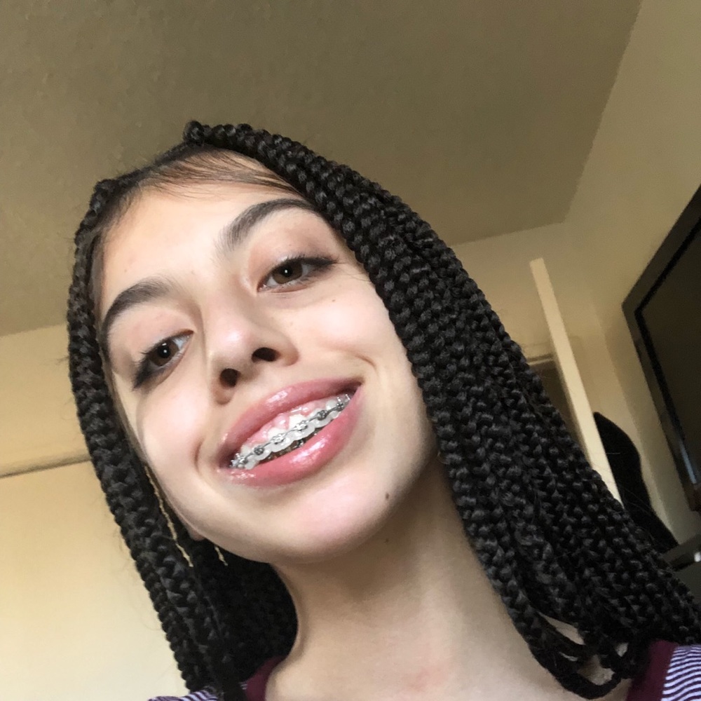 Meet your Posher, Ella